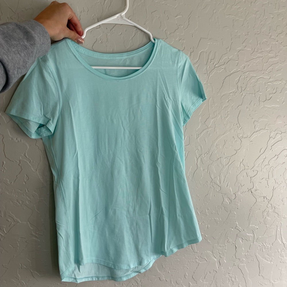 LULULEMON shirt